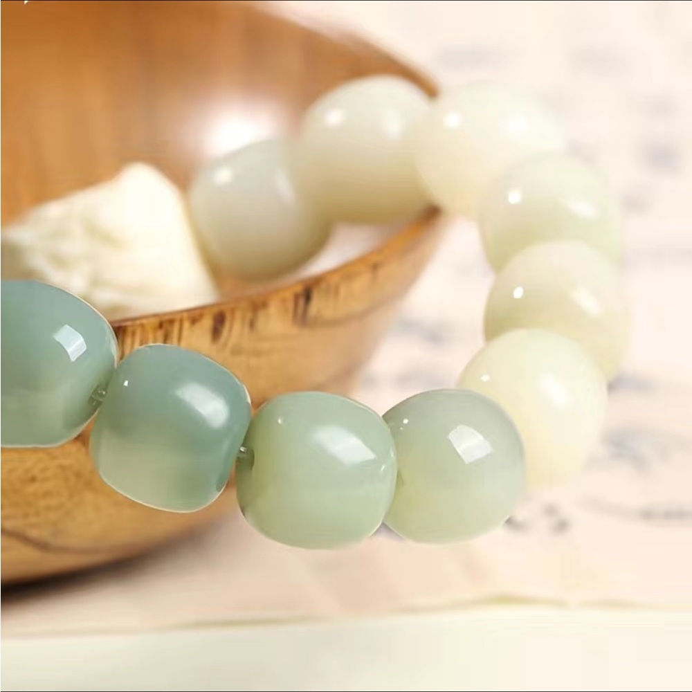 Jade bracelet - Picture 2 of 7